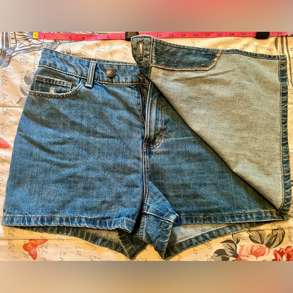 Women’s True Craft size 8 Denim Blue Jean Skort Medium Wash w/ Light Distressing - Picture 10 of 16